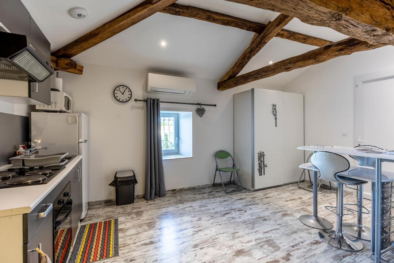 Chambres D'Hotes Chateau Pierre De Montignac Civrac-en-Medoc Екстер'єр фото